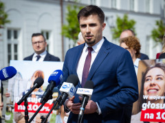 Inauguracja samorządowej kampanii profrekwencyjnej „Głosujemy na 100%”, 6 maja 2025 r., Warszawa: 47