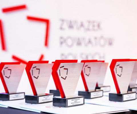 Najlepsze samorządy w Polsce uhonorowane podczas uroczystej gali w Karpaczu