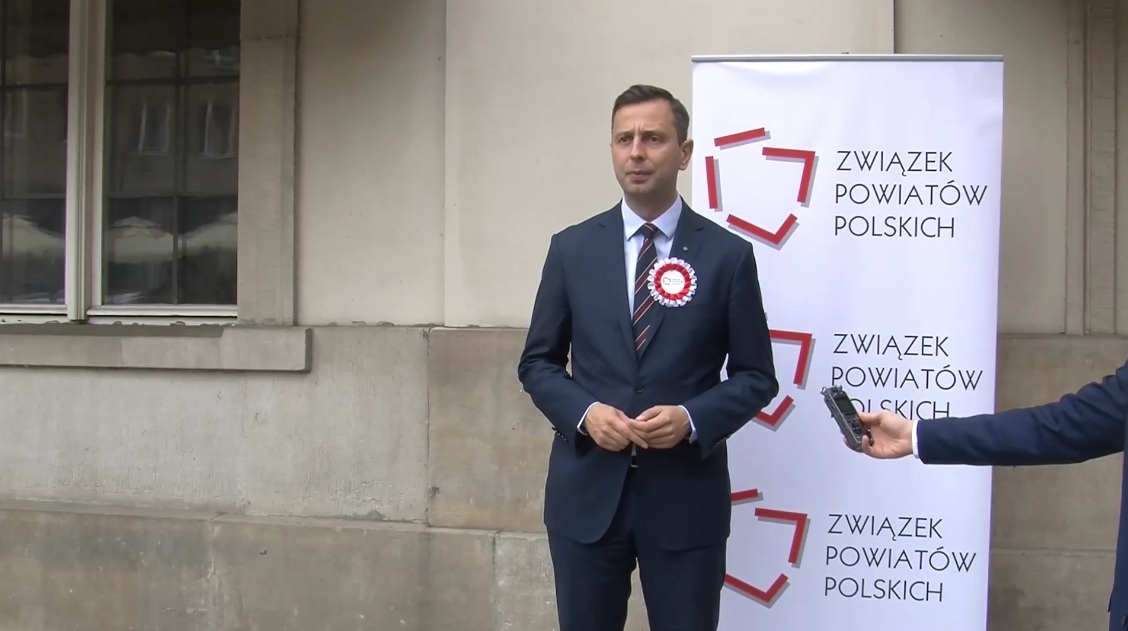 Prezes PSL, Poseł na Sejm RP Władysław Kosiniak Kamysz z życzeniami dla powiatów