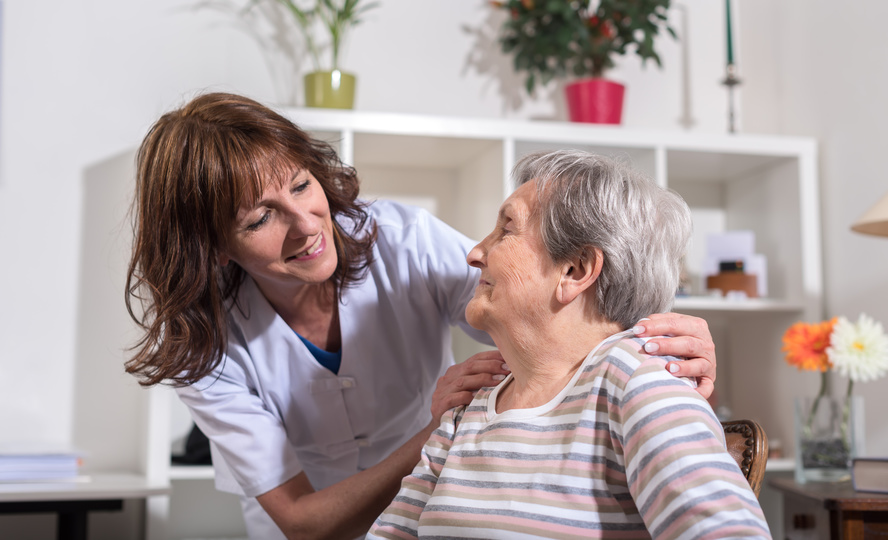 Opieka pielęgniarska w domach pomocy społecznej - odpowiedź resortu zdrowia na stanowisko ZPP